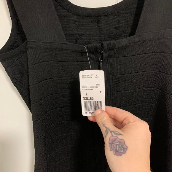 Forever 21 Black Mini Dress with and silver embellishments size large NWT - Picture 6 of 7